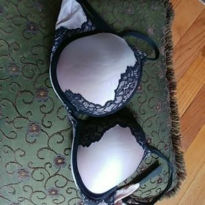 Bra ....great support and sexy